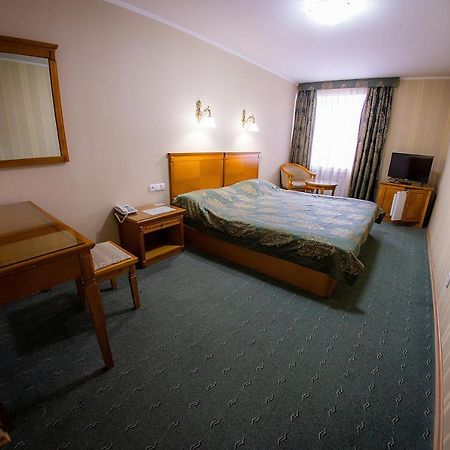 Hotel Edem Karagandy Eksteriør bilde