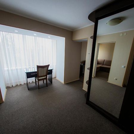 Hotel Edem Karagandy Eksteriør bilde
