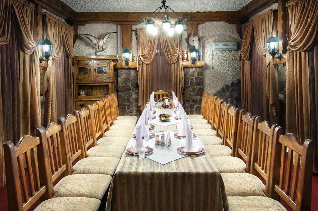 Hotel Edem Karagandy Eksteriør bilde