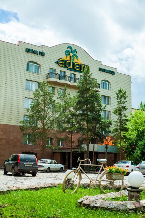 Hotel Edem Karagandy Eksteriør bilde