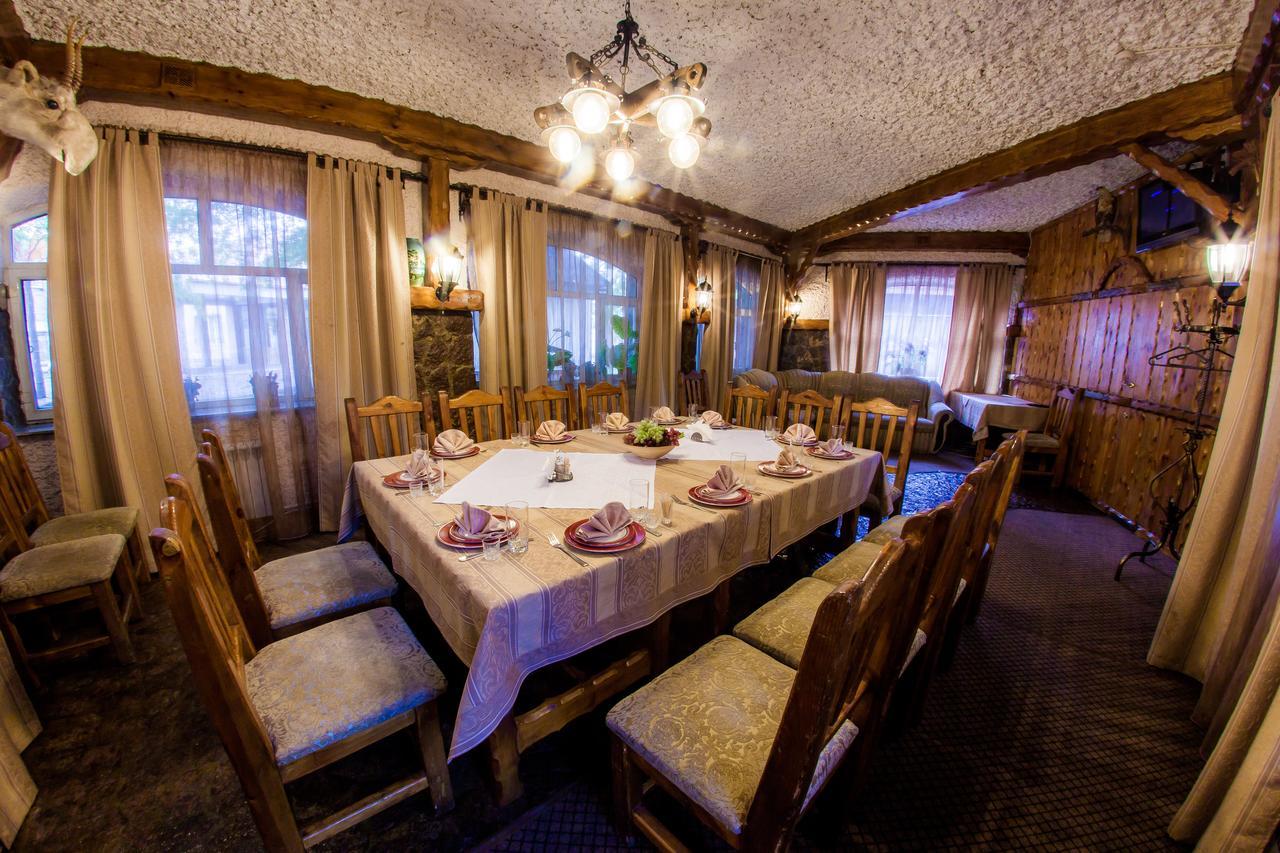 Hotel Edem Karagandy Eksteriør bilde